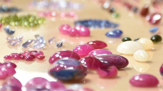 Gemstone exhibition opens in Lam Dong province